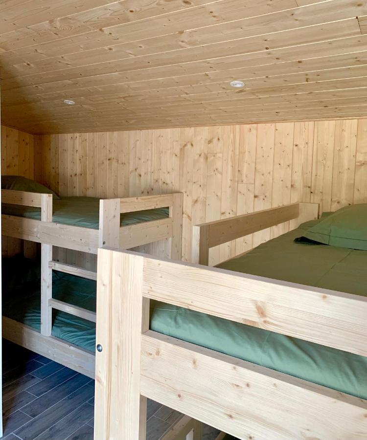 La Petite Auberge Insolite Saint-Affrique Εξωτερικό φωτογραφία